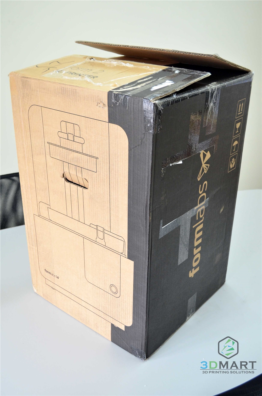 Formlabs SLA 3D列印機 Form 2 台灣 銷售 3DMART 開箱文章 外箱 Formlabs SLA 3D列印機 Form 2 台灣 銷售 3DMART 開箱文章 外箱