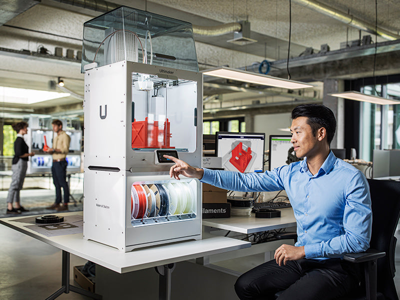 Ultimaker S5 Pro Bundle All-in-One 3D Printer