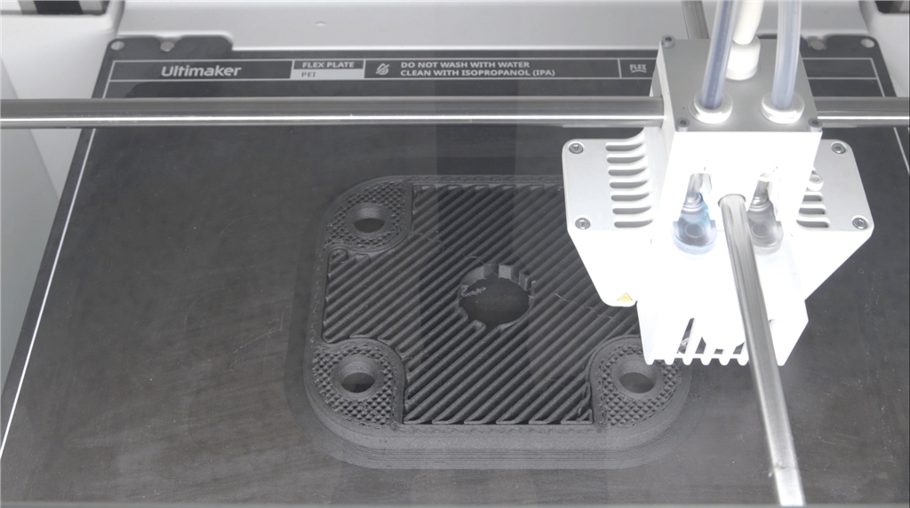 IMES 3D 使用Ultimkaer 製造汽車零件的過程