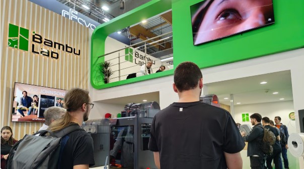 除了展示印表機外,該公司展位還展示了其用戶創作的優秀設計作品